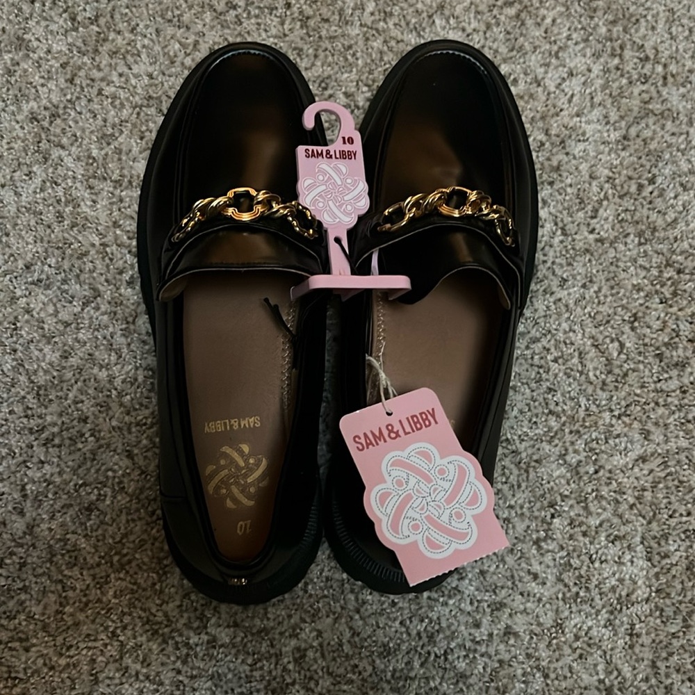 NWT Size 10 Sam & Libby Loafer